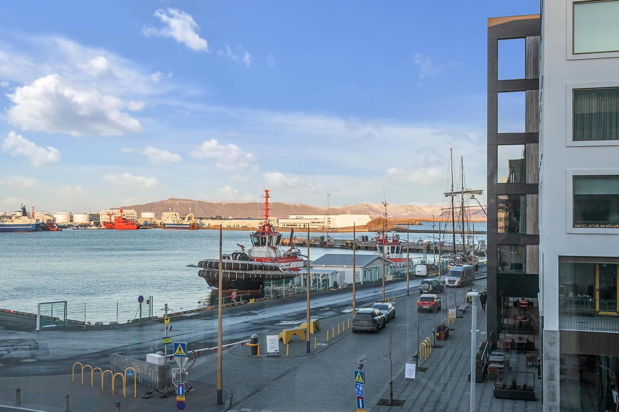 Sunny Central Reykjavik Apartment - Harbour View Luaran gambar